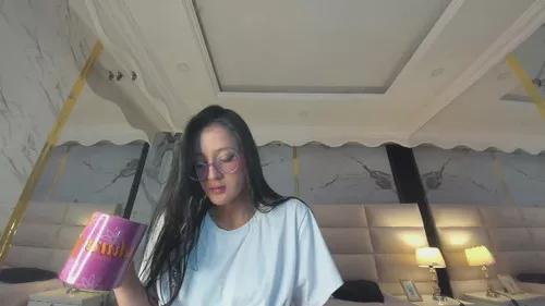 violletmoon from Cherry is Freechat
