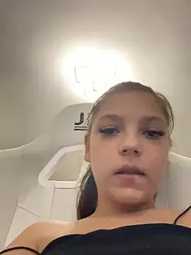 18teengirl3 from StripChat is Freechat