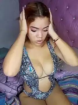 1CANDYLOVE from StripChat is Freechat