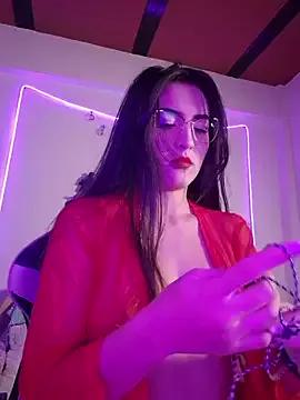 Unleash your urge for fetish cams livestreamers with our pick of steaming hot models, versed in the art of seduction and indulgence.