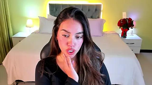 Unleash your urge for fetish cams livestreamers with our pick of steaming hot models, versed in the art of seduction and indulgence.