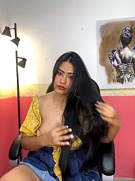 Unleash your urge for fetish cams livestreamers with our pick of steaming hot models, versed in the art of seduction and indulgence.