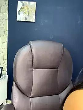 _Isabella_1 from StripChat is Freechat