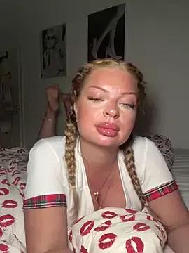 _Lilly_angel from StripChat is Freechat