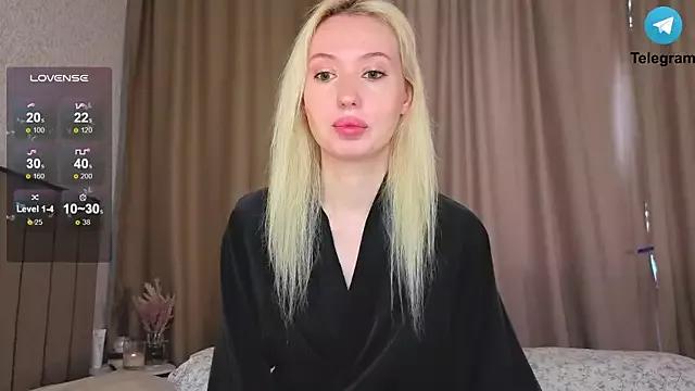 _MiaCutie_ from StripChat is Freechat