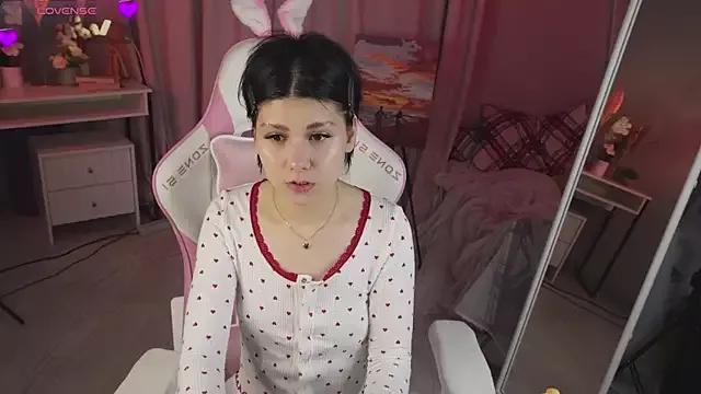 _MillieWillie_ from StripChat is Freechat