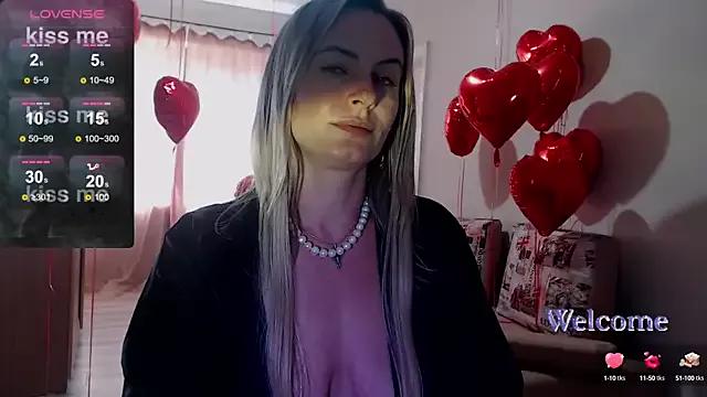 Unleash your urge for fetish cams livestreamers with our pick of steaming hot models, versed in the art of seduction and indulgence.