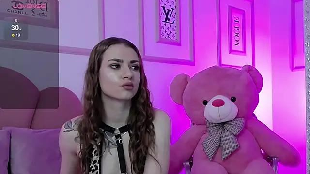 Unleash your urge for fetish cams livestreamers with our pick of steaming hot models, versed in the art of seduction and indulgence.