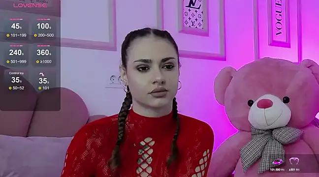 Unleash your urge for fetish cams livestreamers with our pick of steaming hot models, versed in the art of seduction and indulgence.