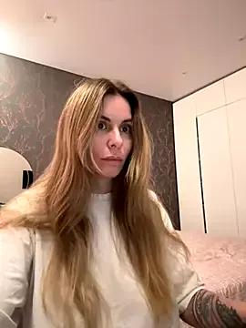 abby_luvxx from StripChat is Freechat