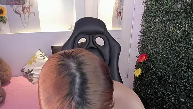 Unleash your urge for fetish cams livestreamers with our pick of steaming hot models, versed in the art of seduction and indulgence.