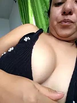 Abbyjoness21 from StripChat is Freechat