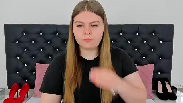 Unleash your urge for fetish cams livestreamers with our pick of steaming hot models, versed in the art of seduction and indulgence.