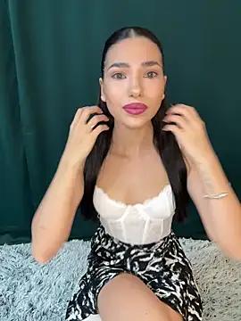 Unleash your urge for fetish cams livestreamers with our pick of steaming hot models, versed in the art of seduction and indulgence.