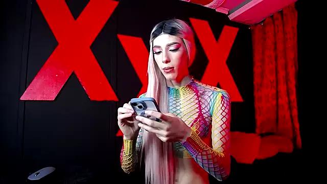 Unleash your urge for fetish cams livestreamers with our pick of steaming hot models, versed in the art of seduction and indulgence.