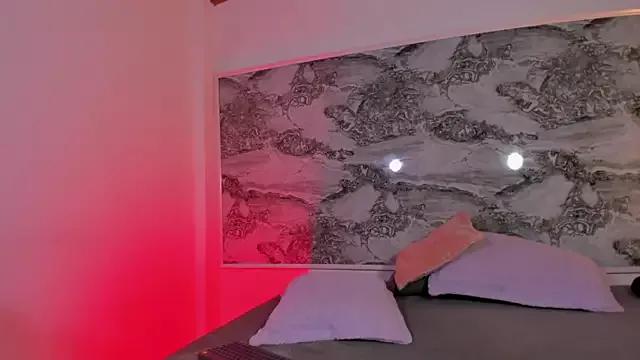 Unleash your urge for fetish cams livestreamers with our pick of steaming hot models, versed in the art of seduction and indulgence.