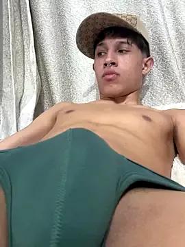 Unleash your urge for fetish cams livestreamers with our pick of steaming hot models, versed in the art of seduction and indulgence.