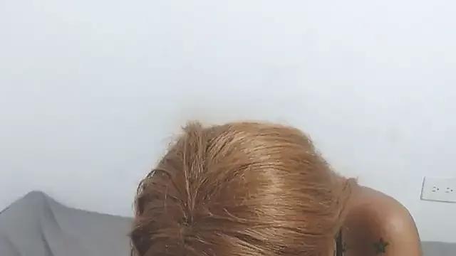Adara_cooper22 from StripChat is Freechat
