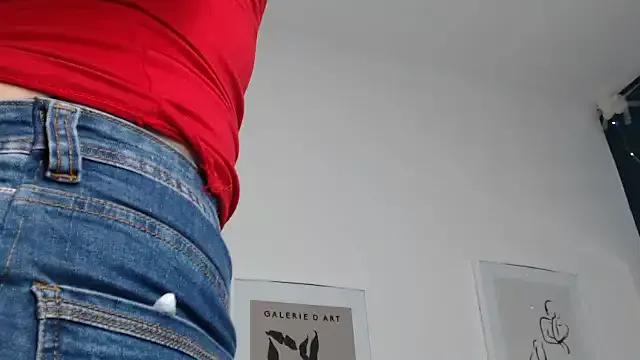africa_holmes from StripChat is Freechat