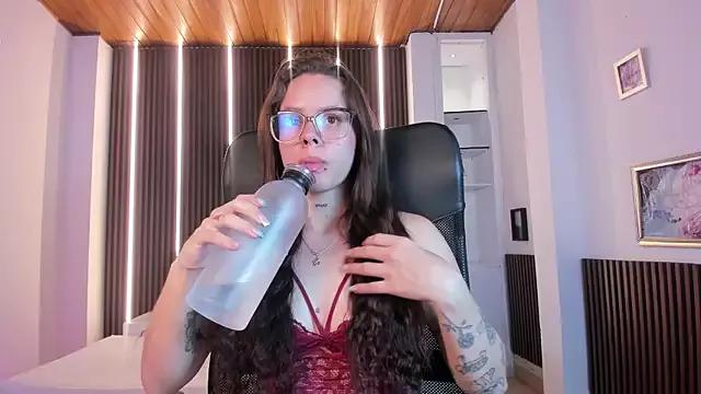 Unleash your urge for fetish cams livestreamers with our pick of steaming hot models, versed in the art of seduction and indulgence.