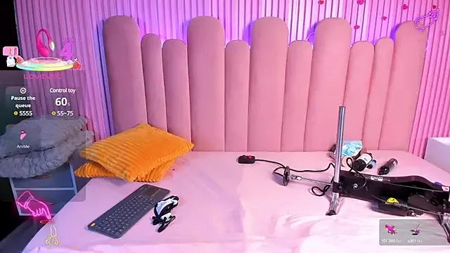 Unleash your urge for fetish cams livestreamers with our pick of steaming hot models, versed in the art of seduction and indulgence.