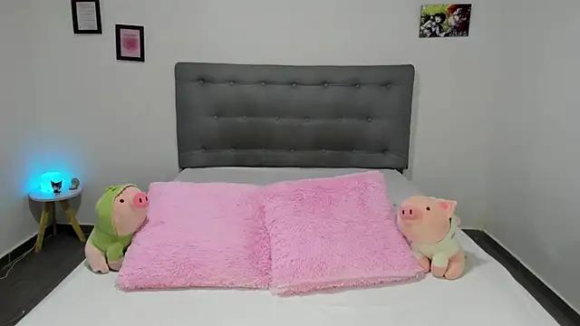 Unleash your urge for fetish cams livestreamers with our pick of steaming hot models, versed in the art of seduction and indulgence.