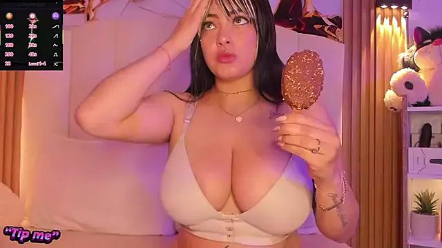 Unleash your urge for fetish cams livestreamers with our pick of steaming hot models, versed in the art of seduction and indulgence.