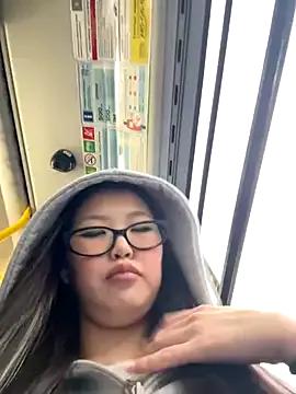Photos of Aiko_Yumi from StripChat is Freechat