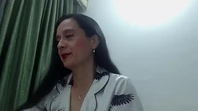 Aileendarkhot from StripChat is Freechat