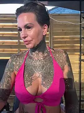 Unleash your urge for fetish cams livestreamers with our pick of steaming hot models, versed in the art of seduction and indulgence.