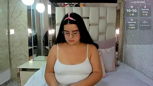 aitana_evanss from StripChat is Freechat