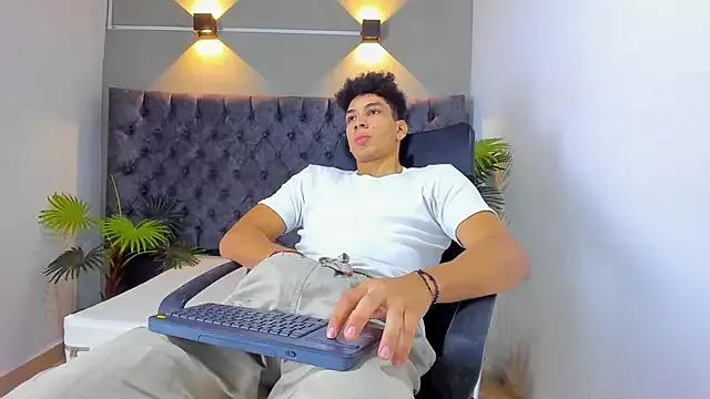 ALAN_REDINGER from StripChat is Freechat