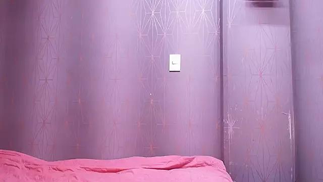 alana_lopezz from StripChat is Freechat