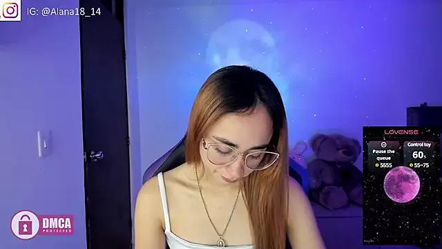 Alana_Pherson from StripChat is Freechat