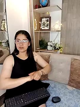 Unleash your urge for fetish cams livestreamers with our pick of steaming hot models, versed in the art of seduction and indulgence.