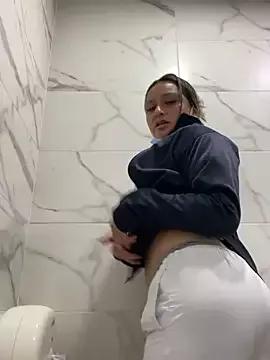 Alanita_ from StripChat is Freechat