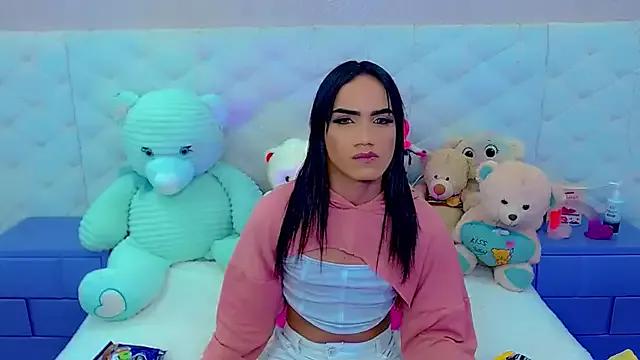 Unleash your urge for fetish cams livestreamers with our pick of steaming hot models, versed in the art of seduction and indulgence.