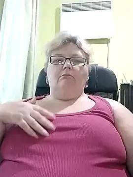 AlenushkaGold from StripChat is Freechat