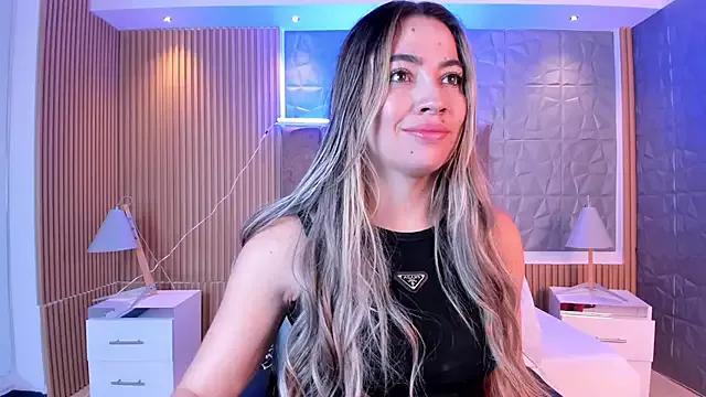 Unleash your urge for fetish cams livestreamers with our pick of steaming hot models, versed in the art of seduction and indulgence.