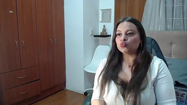 Unleash your urge for fetish cams livestreamers with our pick of steaming hot models, versed in the art of seduction and indulgence.