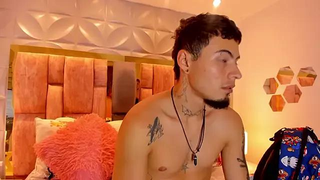 Alex_N_Blue from StripChat is Freechat