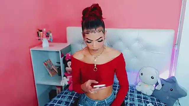 Unleash your urge for fetish cams livestreamers with our pick of steaming hot models, versed in the art of seduction and indulgence.