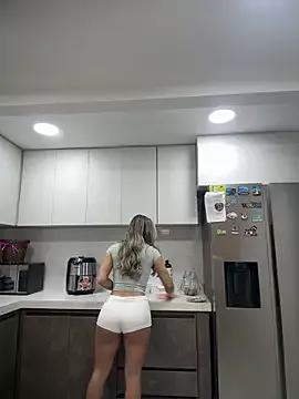 Alexa_seexy1 from StripChat is Freechat