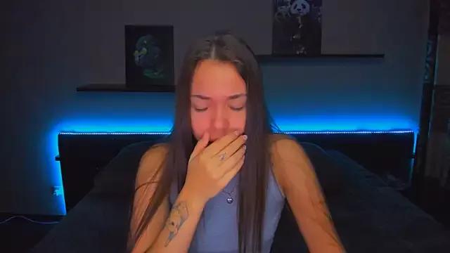 Unleash your urge for fetish cams livestreamers with our pick of steaming hot models, versed in the art of seduction and indulgence.