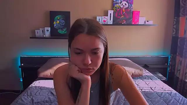 AlexaBarkley from StripChat is Freechat