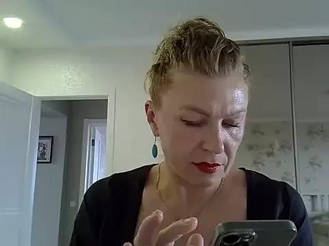 Unleash your urge for fetish cams livestreamers with our pick of steaming hot models, versed in the art of seduction and indulgence.