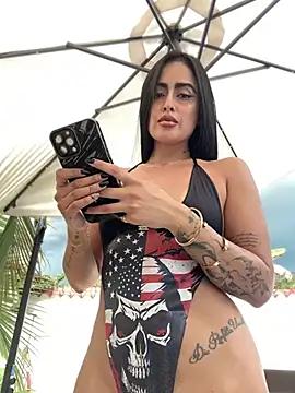 Unleash your urge for fetish cams livestreamers with our pick of steaming hot models, versed in the art of seduction and indulgence.