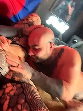 Unleash your urge for fetish cams livestreamers with our pick of steaming hot models, versed in the art of seduction and indulgence.