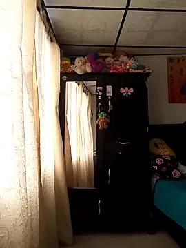 AlexaRivers from StripChat is Freechat