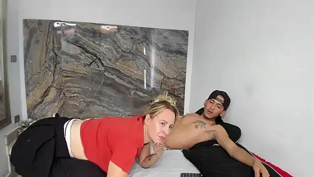 Unleash your urge for fetish cams livestreamers with our pick of steaming hot models, versed in the art of seduction and indulgence.